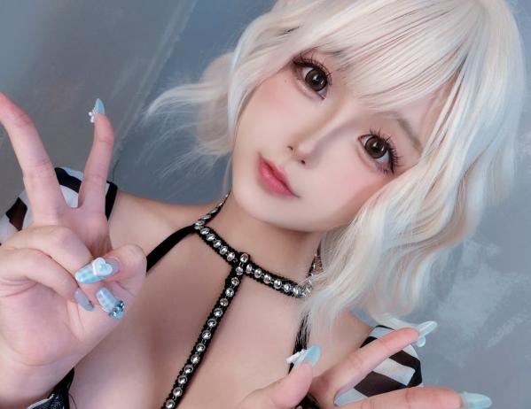    日奈娇 审讯室角色扮演 囚犯造型破损黑丝制服诱惑 美腿写真第31张图片