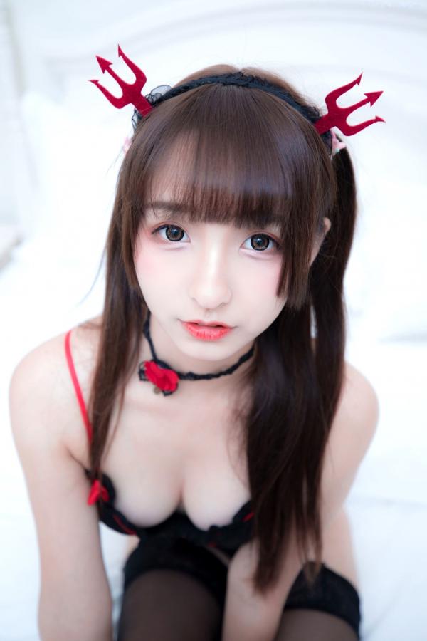    神楽坂真冬-011-小恶魔私房套图-性感黑丝网袜角色扮演-极致诱惑女神第5张图片