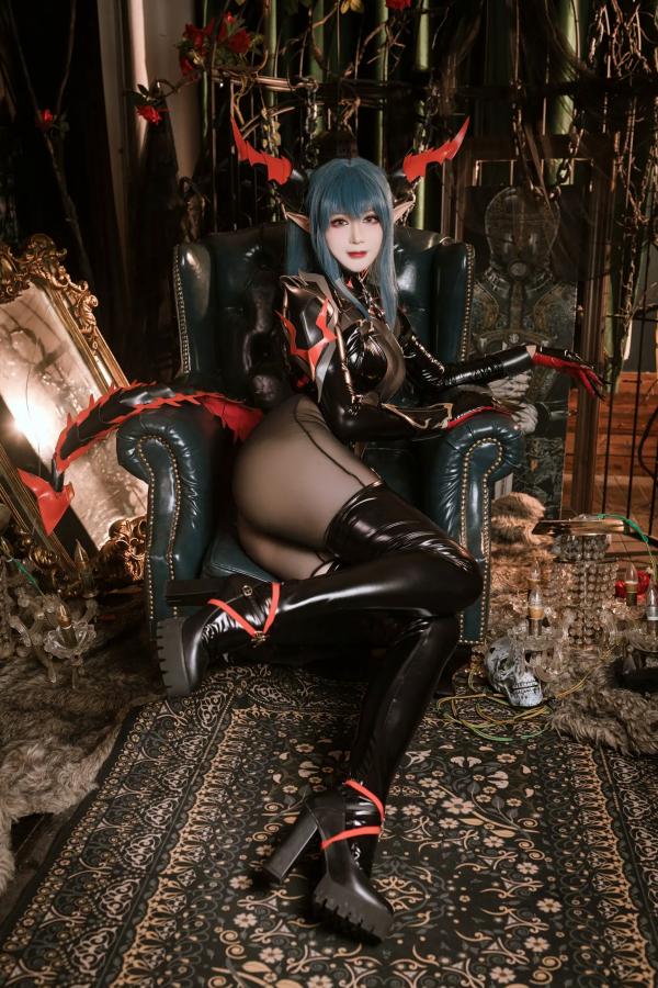    兔胖胖min - 暗黑哥特风魔族少女角色扮演 雷根斯堡精选大尺度私房照 [40P]第7张图片