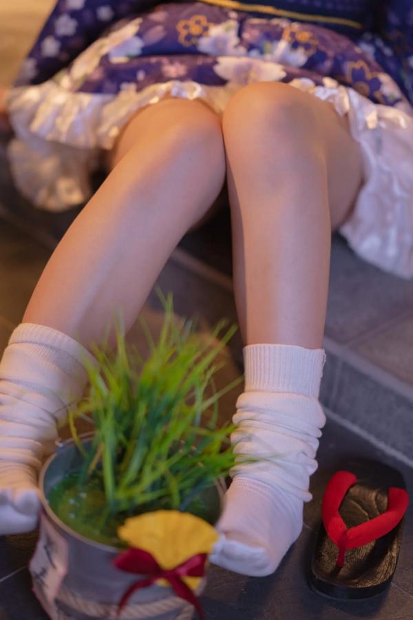   lunananya - Blue Archive 伊草春香新年和服COS写真，日系少女角色扮演及撩人私房特辑第28张图片