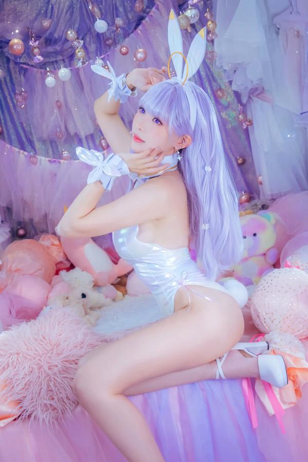    Ely_eee(ElyEE子) - 纯白梦幻兔女郎，梦幻仙境童话风Cosplay精选写真 [30P]第14张图片
