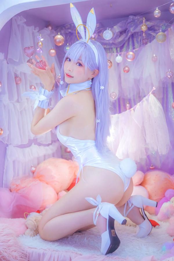    Ely_eee(ElyEE子) - 纯白梦幻兔女郎，梦幻仙境童话风Cosplay精选写真 [30P]第16张图片