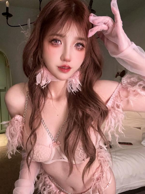    鬼马少女阿薰kaOri - 长大的羽毛 粉色羽毛蕾丝内衣诱惑私房写真 [86P]第77张图片