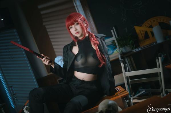    小容仔咕咕咕 - 链锯人玛奇玛Cosplay，私房大尺度诱惑，极致身材曲线尽显 [45P]第4张图片
