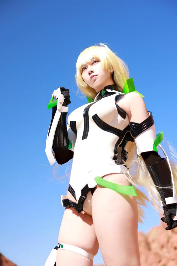    G44不会受伤 - 乐园追放安吉拉户外荒野COSPLAY战衣角色扮演 [40P]第2张图片