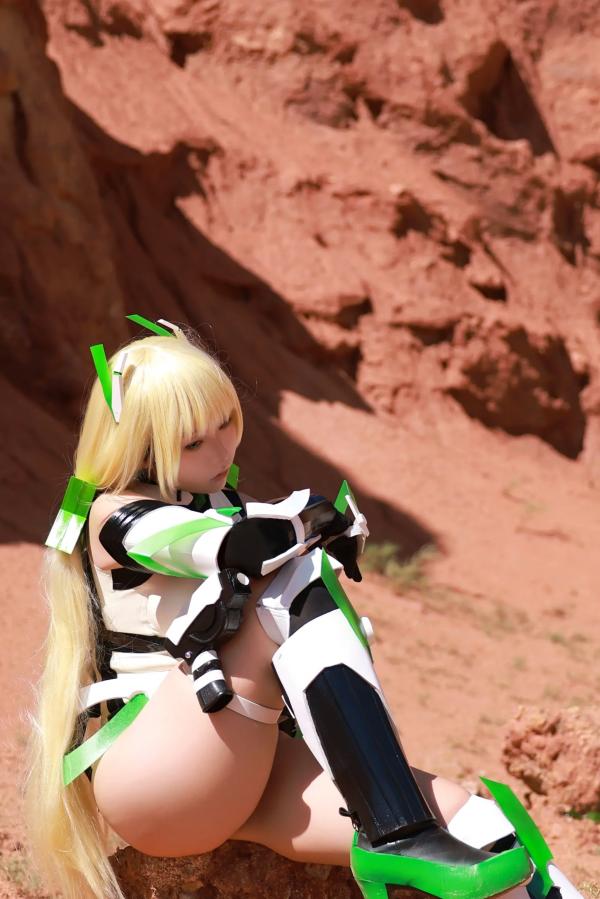    G44不会受伤 - 乐园追放安吉拉户外荒野COSPLAY战衣角色扮演 [40P]第28张图片
