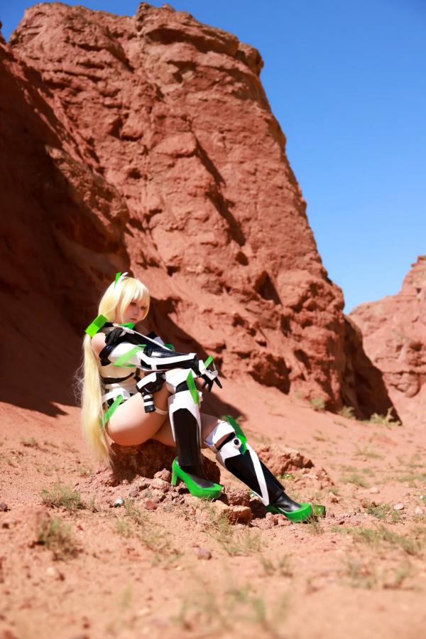    G44不会受伤 - 乐园追放安吉拉户外荒野COSPLAY战衣角色扮演 [40P]第29张图片