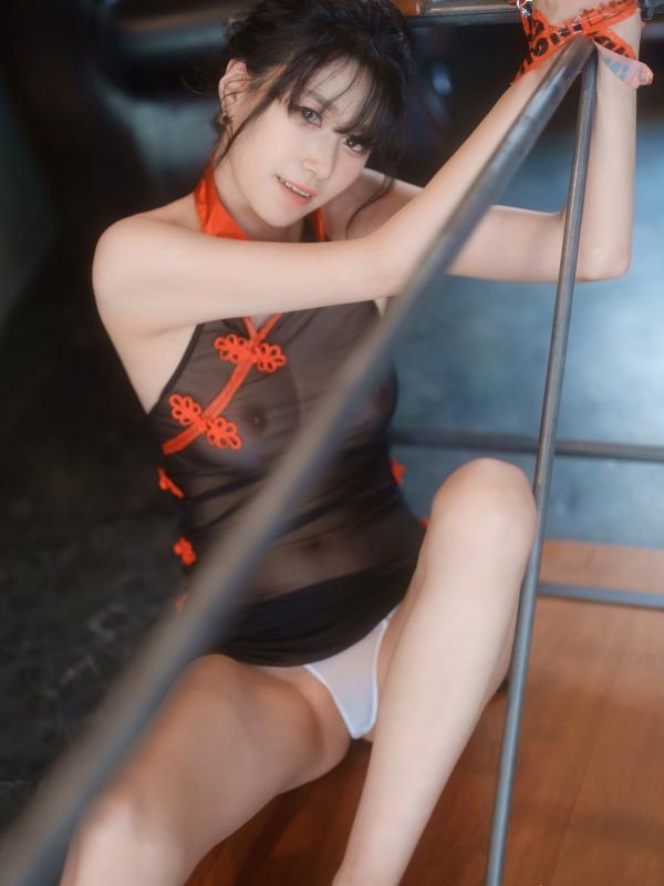    韩国美女Nara-黑纱透视装私房写真-Vol.32-性感半透明旗袍诱惑-大尺度室内摄影-Bimilstory第43张图片