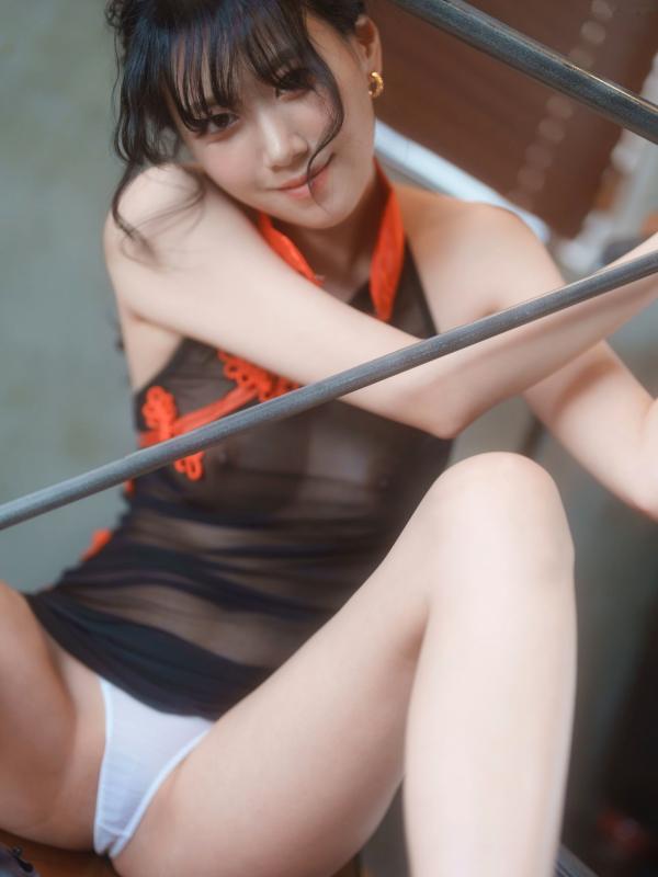    韩国美女Nara-黑纱透视装私房写真-Vol.32-性感半透明旗袍诱惑-大尺度室内摄影-Bimilstory第47张图片