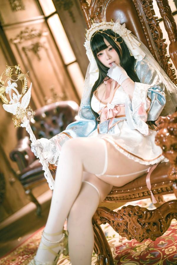    落落Raku-白百合-Lily-White：精致洋娃娃风格Cosplay，大胆角色扮演与私房大尺度写真，纯欲与性感尤物的极致诱惑第3张图片