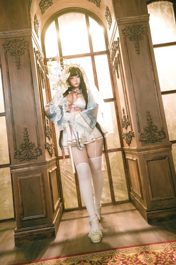    落落Raku-白百合-Lily-White：精致洋娃娃风格Cosplay，大胆角色扮演与私房大尺度写真，纯欲与性感尤物的极致诱惑第19张图片