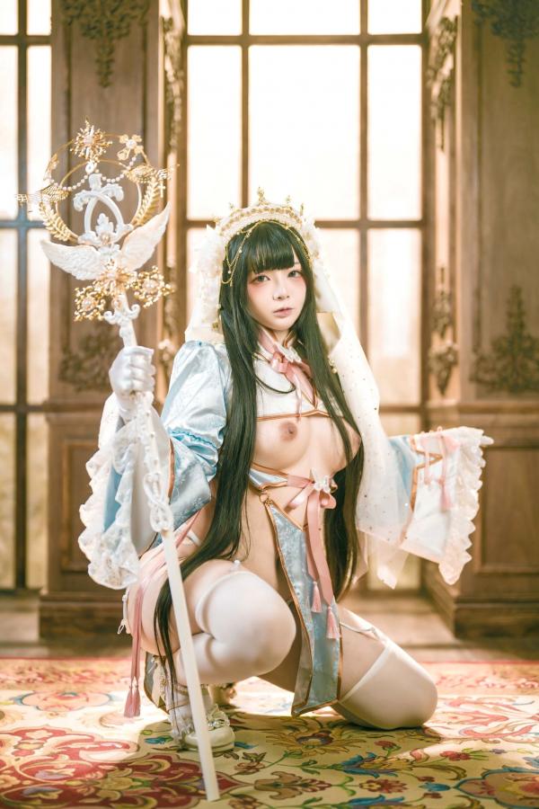    落落Raku-白百合-Lily-White：精致洋娃娃风格Cosplay，大胆角色扮演与私房大尺度写真，纯欲与性感尤物的极致诱惑第24张图片