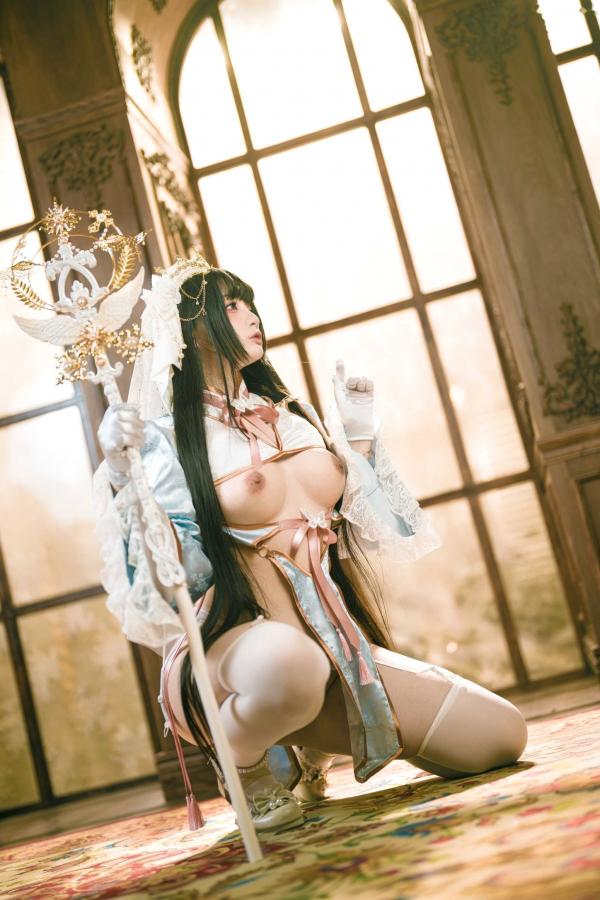    落落Raku-白百合-Lily-White：精致洋娃娃风格Cosplay，大胆角色扮演与私房大尺度写真，纯欲与性感尤物的极致诱惑第25张图片