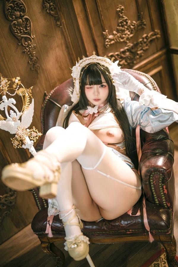    落落Raku-白百合-Lily-White：精致洋娃娃风格Cosplay，大胆角色扮演与私房大尺度写真，纯欲与性感尤物的极致诱惑第34张图片