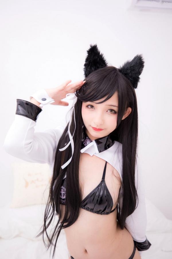    神楽坂真冬-碧蓝航线爱宕Cosplay，黑色光面胶袜诱惑，浴室大尺度私房写真，极致性感与动漫萌系完美融合第4张图片