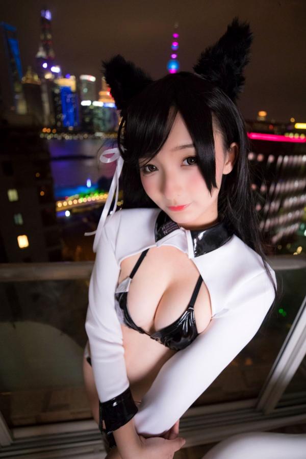    神楽坂真冬-碧蓝航线爱宕Cosplay，黑色光面胶袜诱惑，浴室大尺度私房写真，极致性感与动漫萌系完美融合第38张图片