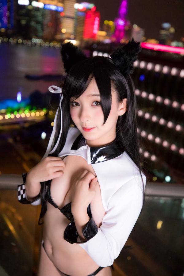    神楽坂真冬-碧蓝航线爱宕Cosplay，黑色光面胶袜诱惑，浴室大尺度私房写真，极致性感与动漫萌系完美融合第45张图片