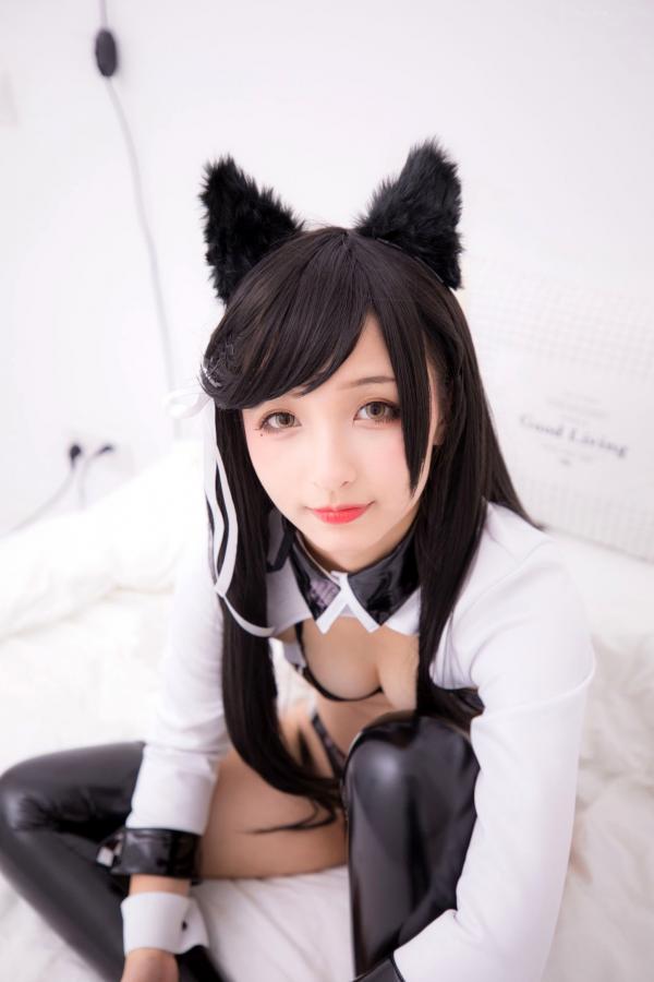    神楽坂真冬-碧蓝航线爱宕Cosplay，黑色光面胶袜诱惑，浴室大尺度私房写真，极致性感与动漫萌系完美融合第77张图片