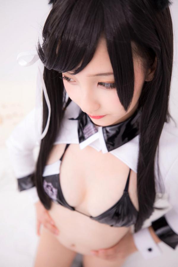   神楽坂真冬-碧蓝航线爱宕Cosplay，黑色光面胶袜诱惑，浴室大尺度私房写真，极致性感与动漫萌系完美融合第81张图片