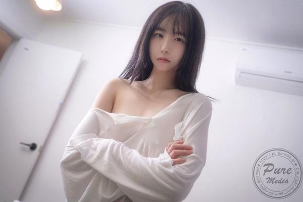    韩国美女Hina街拍运动少女，清纯颜值搭配紧身瑜伽裤展现活力与私房魅力，Pure Media系列精选第22张图片