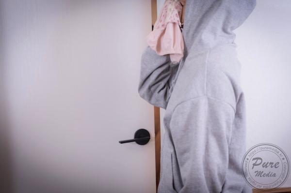    韩国美女Hina街拍运动少女，清纯颜值搭配紧身瑜伽裤展现活力与私房魅力，Pure Media系列精选第93张图片