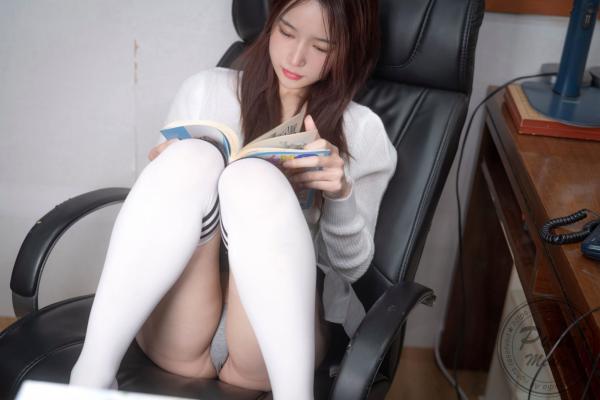    韩国美女Yeha-梦想中的图书馆女孩-Pure-Media-清纯学妹室内私房诱惑大尺度写着风格展现第46张图片