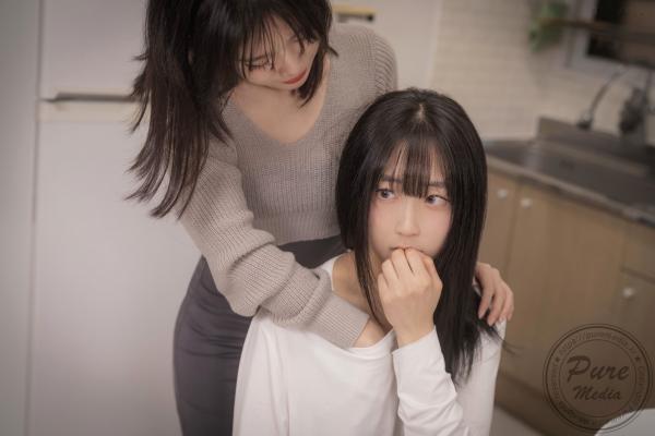    韩国美女Hina与Sira姐妹花：Pure Media第270期，极致大尺度私房写真，唯美亲密互动，性感诱惑视觉盛宴第33张图片