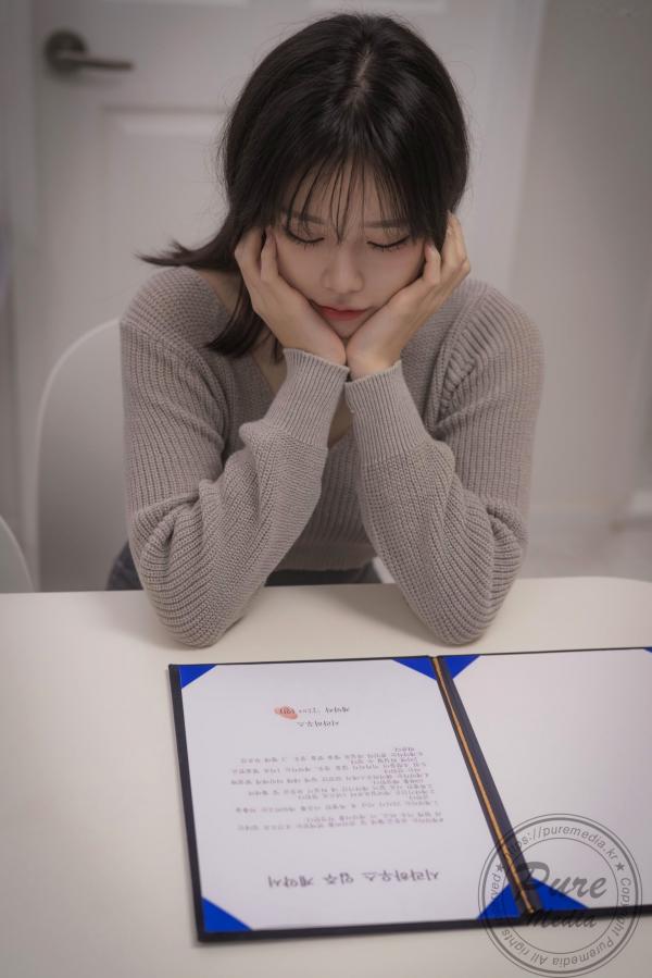    韩国美女Hina与Sira姐妹花：Pure Media第270期，极致大尺度私房写真，唯美亲密互动，性感诱惑视觉盛宴第41张图片