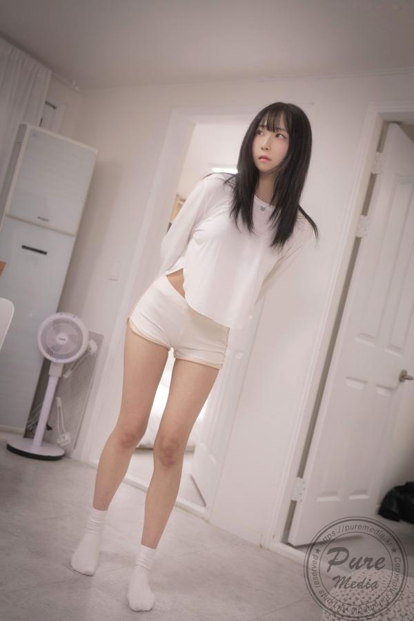    韩国美女Hina与Sira姐妹花：Pure Media第270期，极致大尺度私房写真，唯美亲密互动，性感诱惑视觉盛宴第46张图片