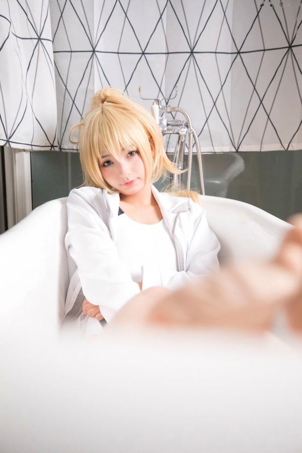    神楽坂真冬《Fate/Grand Order》白贞德角色扮演泳装写真，私房照与户外夜景完美结合，极致还原动漫少女萌系诱惑第46张图片