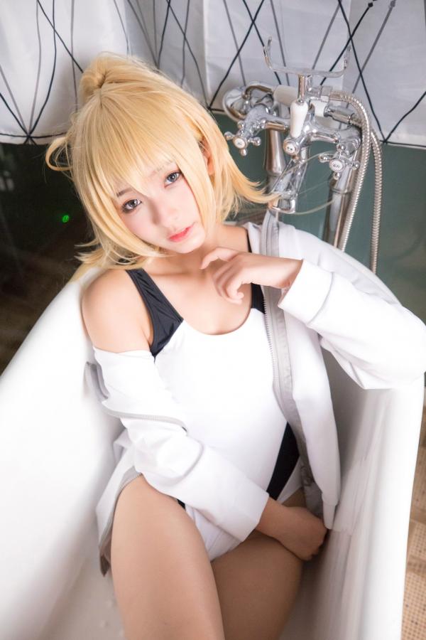    神楽坂真冬《Fate/Grand Order》白贞德角色扮演泳装写真，私房照与户外夜景完美结合，极致还原动漫少女萌系诱惑第53张图片