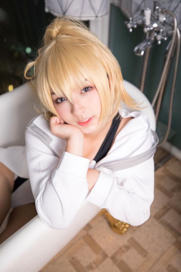    神楽坂真冬《Fate/Grand Order》白贞德角色扮演泳装写真，私房照与户外夜景完美结合，极致还原动漫少女萌系诱惑第58张图片