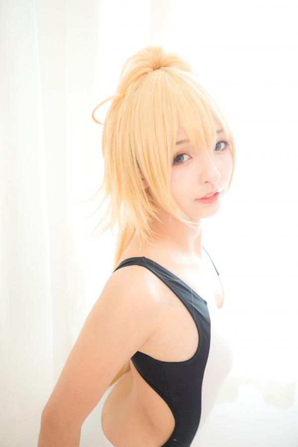    神楽坂真冬《Fate/Grand Order》白贞德角色扮演泳装写真，私房照与户外夜景完美结合，极致还原动漫少女萌系诱惑第67张图片