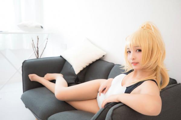    神楽坂真冬《Fate/Grand Order》白贞德角色扮演泳装写真，私房照与户外夜景完美结合，极致还原动漫少女萌系诱惑第98张图片