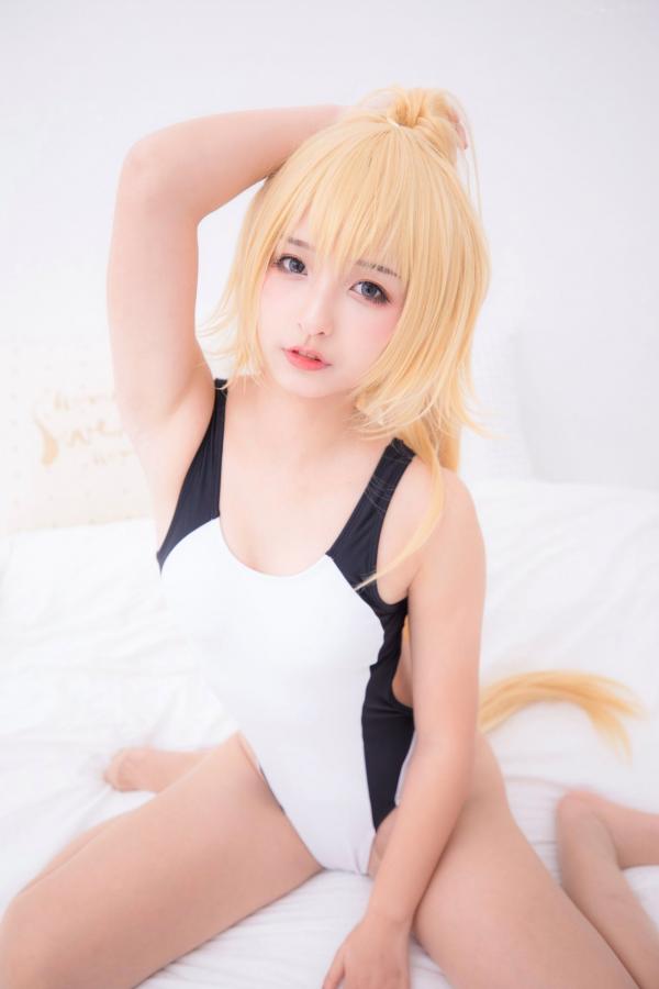    神楽坂真冬《Fate/Grand Order》白贞德角色扮演泳装写真，私房照与户外夜景完美结合，极致还原动漫少女萌系诱惑第101张图片