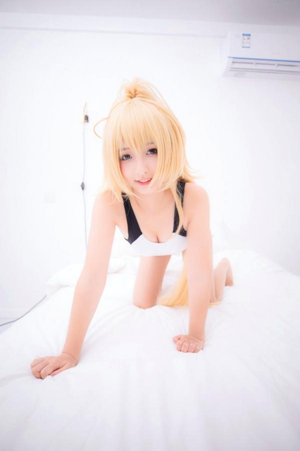    神楽坂真冬《Fate/Grand Order》白贞德角色扮演泳装写真，私房照与户外夜景完美结合，极致还原动漫少女萌系诱惑第119张图片