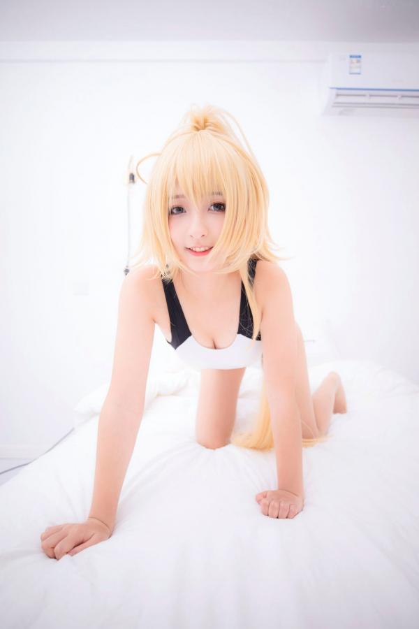    神楽坂真冬《Fate/Grand Order》白贞德角色扮演泳装写真，私房照与户外夜景完美结合，极致还原动漫少女萌系诱惑第120张图片