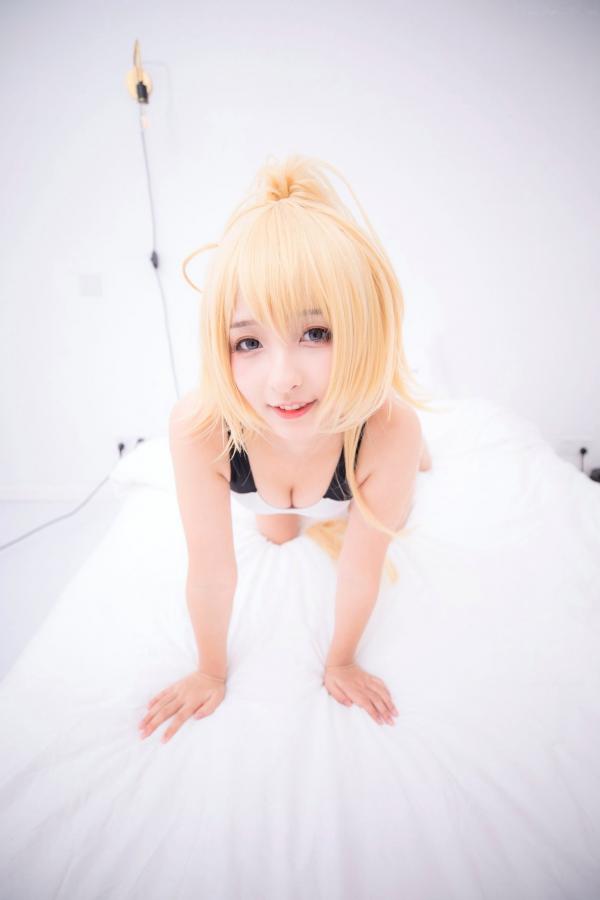    神楽坂真冬《Fate/Grand Order》白贞德角色扮演泳装写真，私房照与户外夜景完美结合，极致还原动漫少女萌系诱惑第121张图片