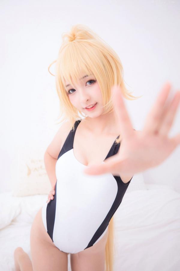    神楽坂真冬《Fate/Grand Order》白贞德角色扮演泳装写真，私房照与户外夜景完美结合，极致还原动漫少女萌系诱惑第129张图片