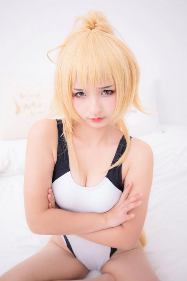    神楽坂真冬《Fate/Grand Order》白贞德角色扮演泳装写真，私房照与户外夜景完美结合，极致还原动漫少女萌系诱惑第139张图片