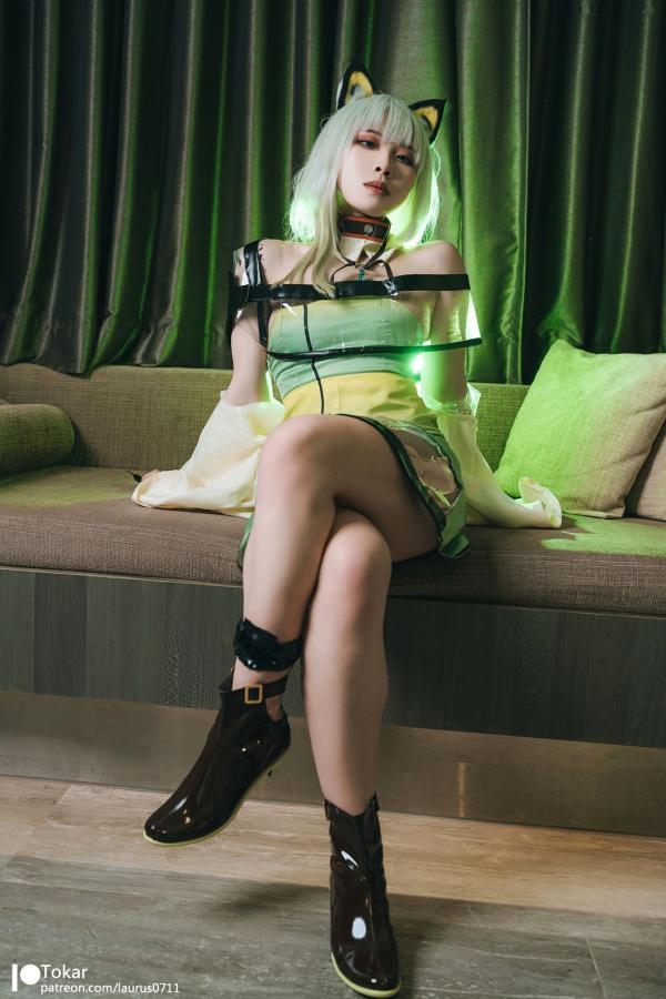    tokar浵卡-明日方舟凯尔希Cosplay大尺度私房照，高冷干员化身性感诱惑尤物第4张图片