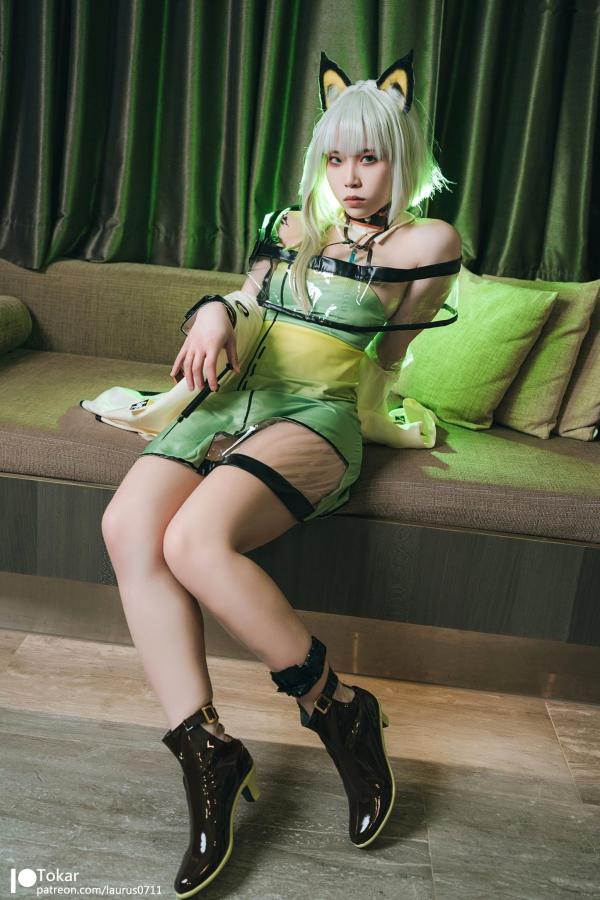    tokar浵卡-明日方舟凯尔希Cosplay大尺度私房照，高冷干员化身性感诱惑尤物第6张图片