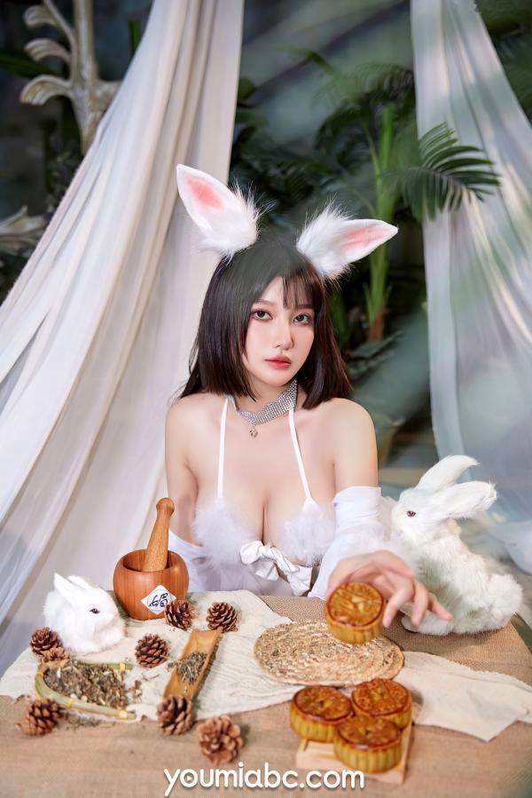    YouMi尤蜜-尹兒《欲兔东升》：中秋主题兔女郎，白嫩肌肤极品私房，绝美清纯与性感诱惑并存第15张图片