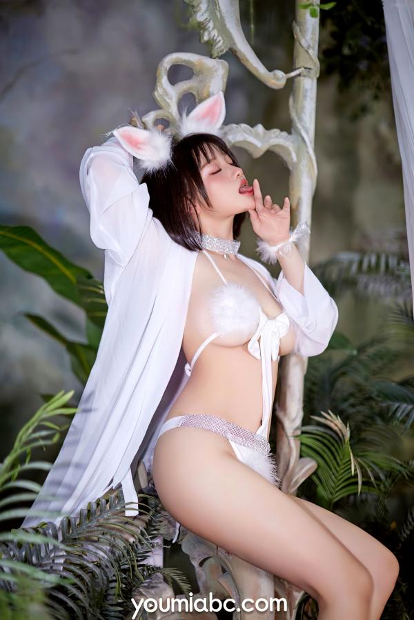    YouMi尤蜜-尹兒《欲兔东升》：中秋主题兔女郎，白嫩肌肤极品私房，绝美清纯与性感诱惑并存第28张图片