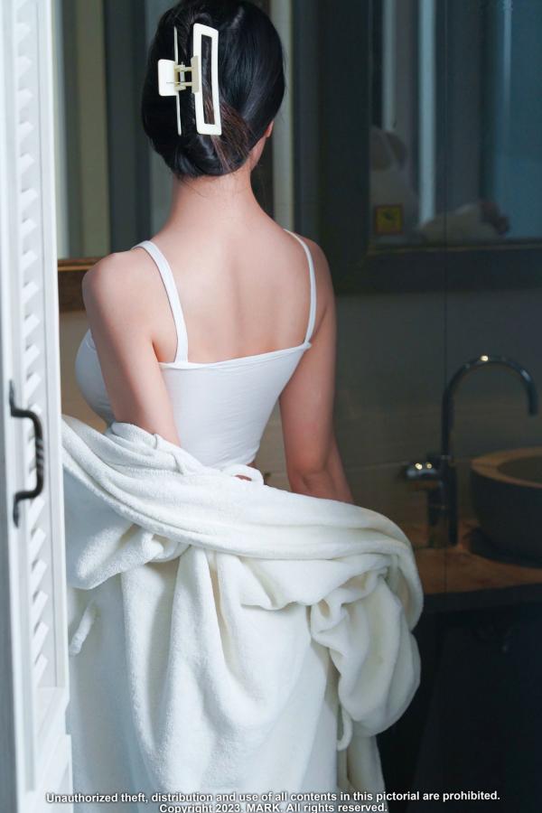    韩国美女Yua Airi推油按摩Massage Vol.5：极致臀部曲线与私密内衣诱惑第21张图片