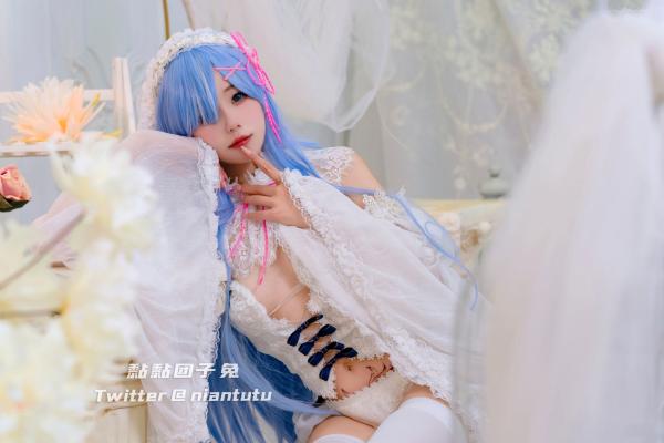    黏黏团子兔-Rem婚纱诱惑角色扮演，白丝蕾丝梦幻私房写真第7张图片
