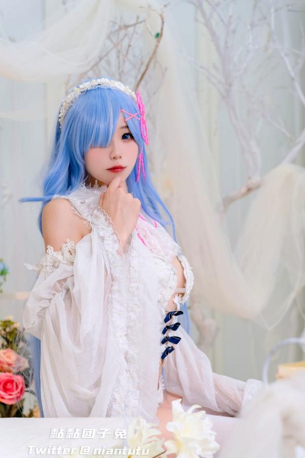    黏黏团子兔-Rem婚纱诱惑角色扮演，白丝蕾丝梦幻私房写真第12张图片