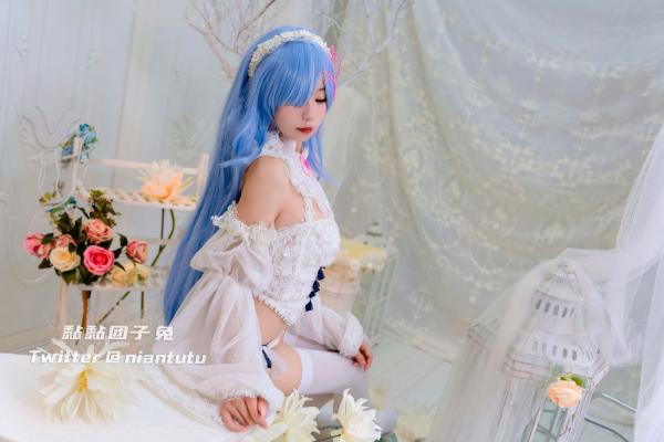    黏黏团子兔-Rem婚纱诱惑角色扮演，白丝蕾丝梦幻私房写真第13张图片
