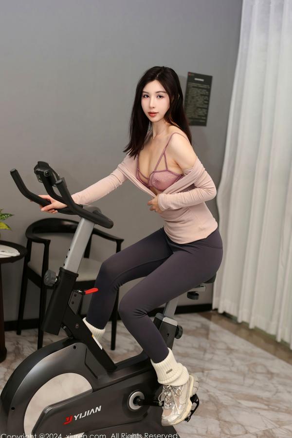    秀人网XiuRen 7909 - 曼柔 - 健身房瑜伽裤私房写真，粉色轻透蕾丝内衣尽显曼妙身姿，大尺度无圣光性感女神大片第14张图片