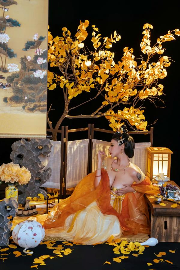 奈汐酱nice 奈汐酱  奈汐酱nice - 金笺寄月：绝美国风古装私房写真，半透薄纱与丝袜的极致诱惑，古典韵味与现代性感完美交融第12张图片